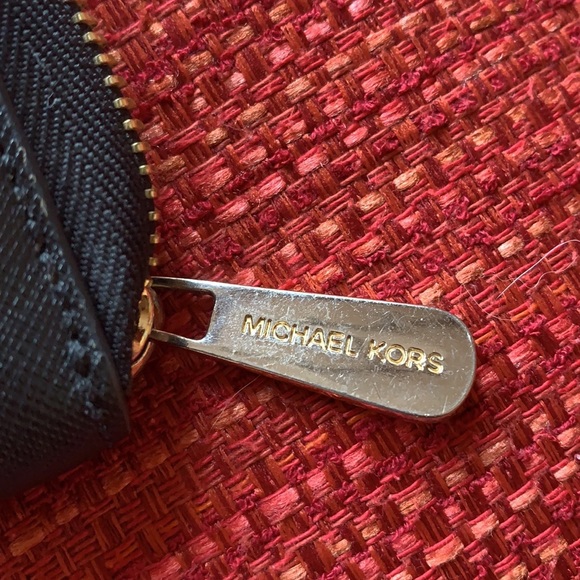 Michael Kors cross grain leather wallet - Picture 2 of 6